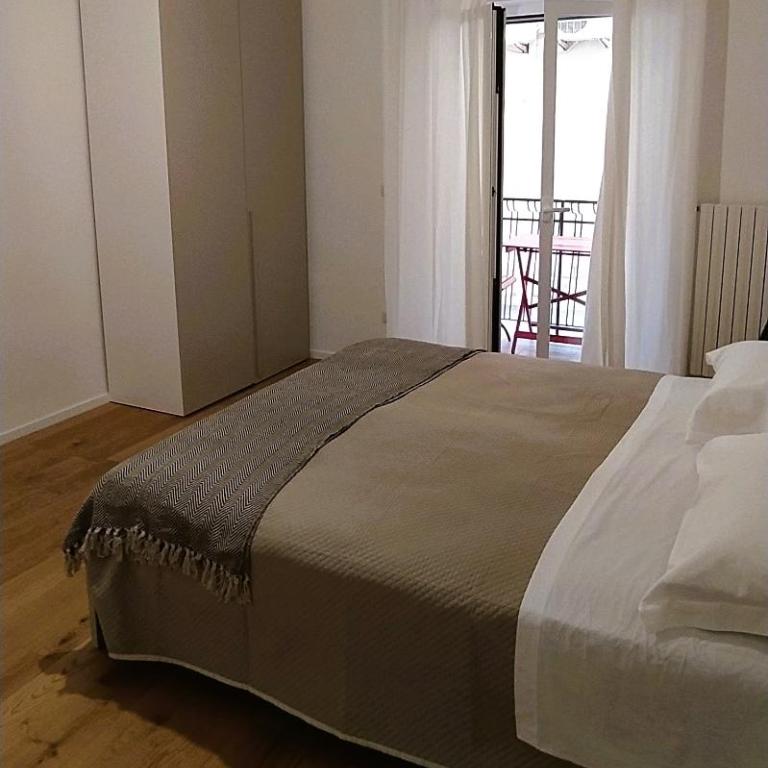 Via Genova 31 - Appartamento con 1 Camera da Letto - 4