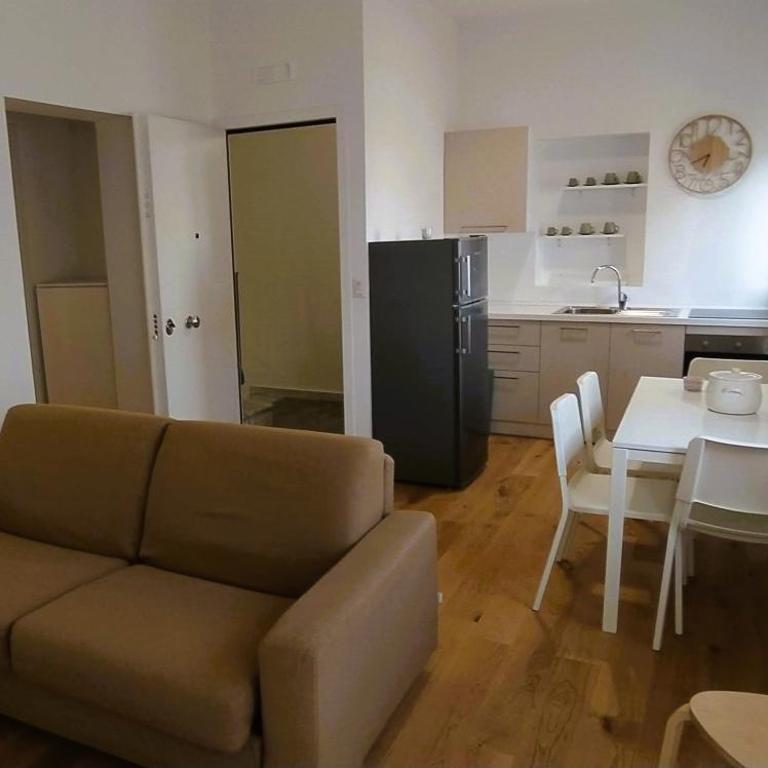 Via Genova 31 - Appartamento con 1 Camera da Letto - 9