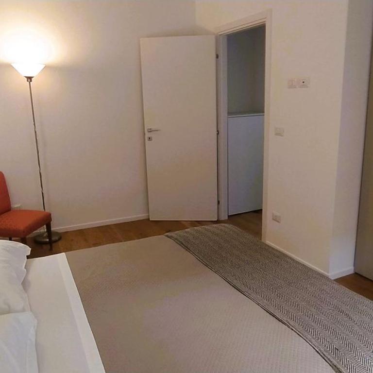 Via Genova 31 - Appartamento con 1 Camera da Letto - 8