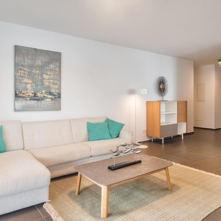 Gazmira 21 DELUXE 2B - Two-Bedroom House - 3