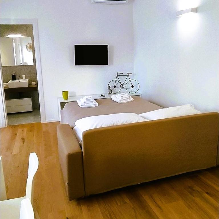 Via Genova 31 - Appartamento con 1 Camera da Letto - 12