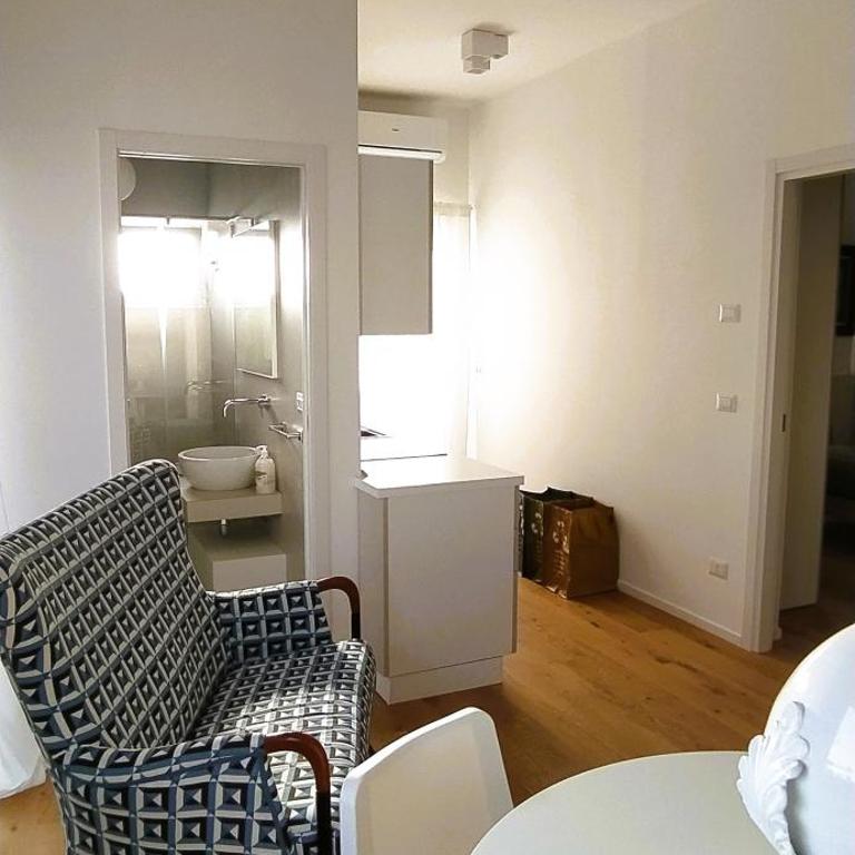 Via Genova 31 - Appartamento con 1 Camera da Letto - 7