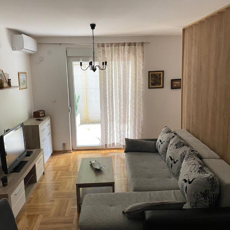 Apartmani CENTAR Vrnjacka Banja & Free Parking - Studio with Balcony - 12