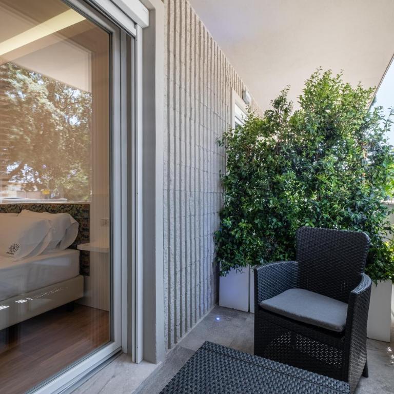 Helios Guest House - Double Room with Private Bathroom - 4