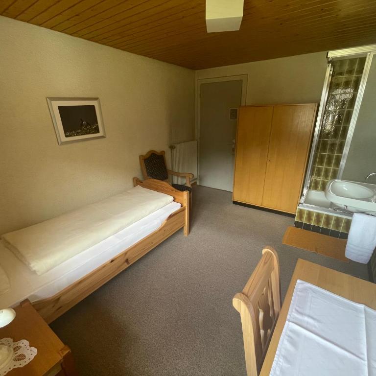 Hotel Restaurant Gommerhof - Einzelzimmer mit Gemeinschafts-WC - 1