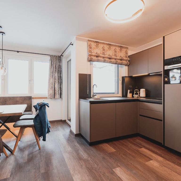 Portis Appartements - Appartamento con 1 Camera da Letto, Balcone e Vista Montagna - 5