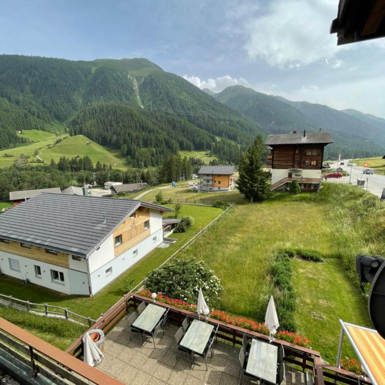 Hotel Restaurant Gommerhof - Standard Doppel-/Zweibettzimmer mit Balkon - 7