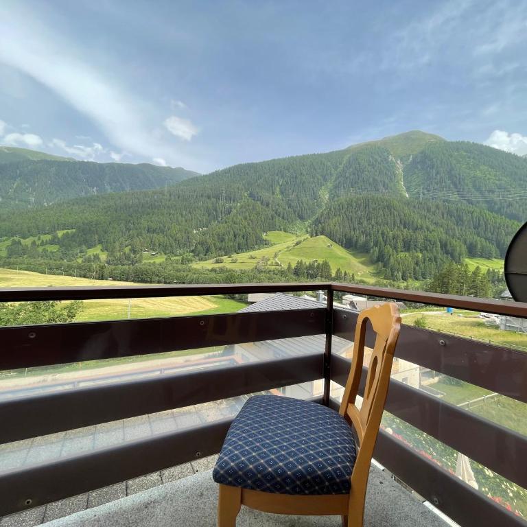 Hotel Restaurant Gommerhof - Standard Doppel-/Zweibettzimmer mit Balkon - 10
