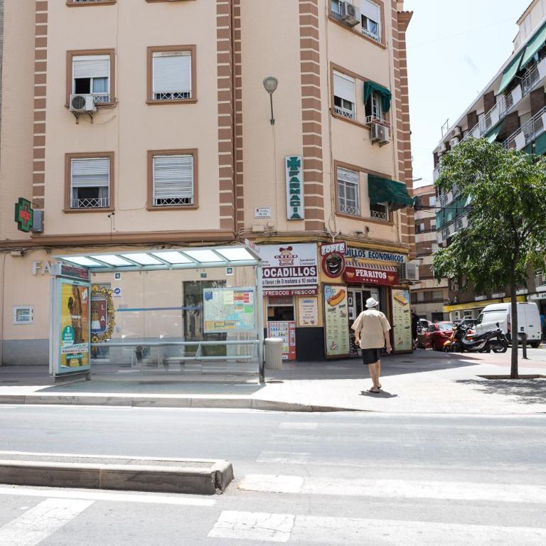 Moonkey - Apto. Albéniz, con acogedor patio - Apartamento de 1 dormitorio - 21