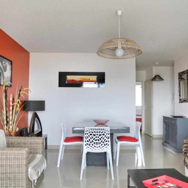 BEL AZUR Saint Pierre la Mer - Appartement 2 Chambres avec Terrasse - 1