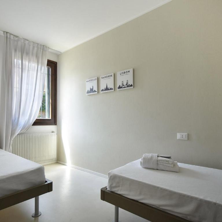 Welc-oM Casa Anna - Appartamento con 2 Camere da Letto - Via Seminario, 8 - 24