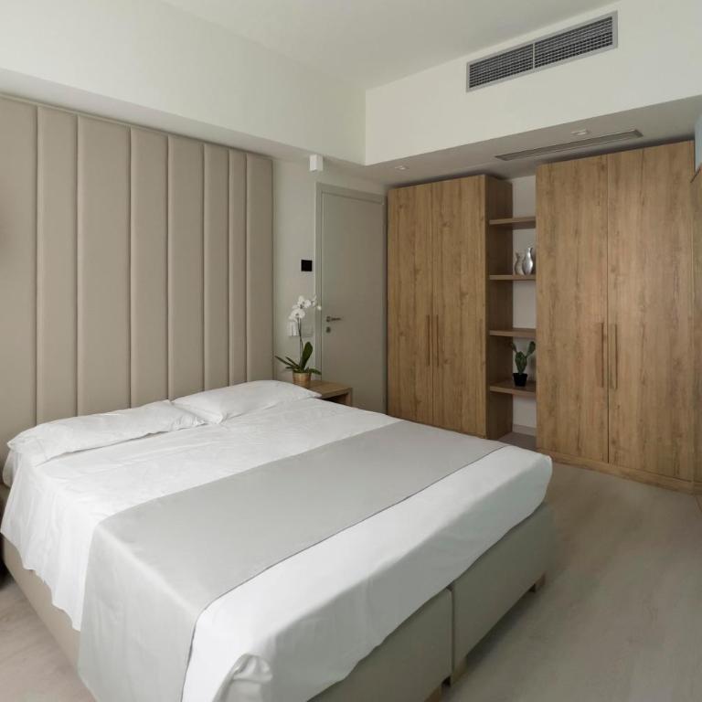 Hotel Rex - Pacchetto Spiaggia - Camera Familiare Classic - 4