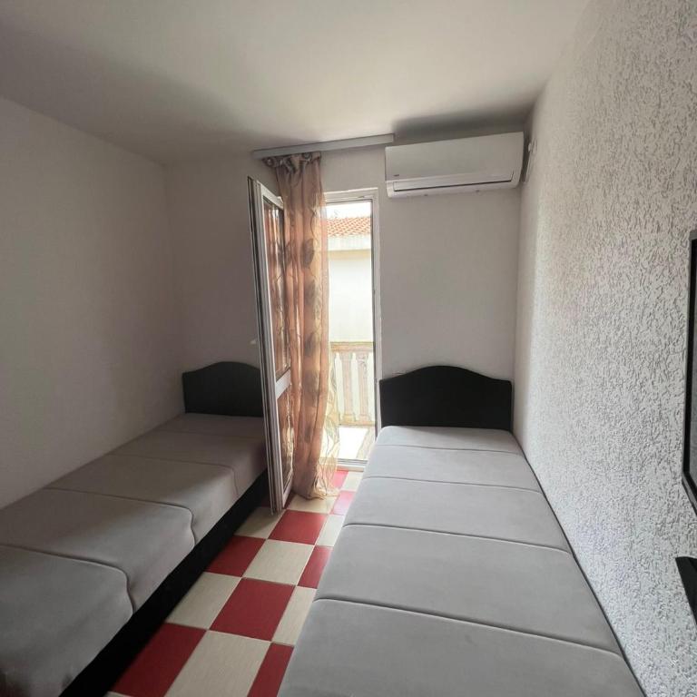 Villa Ajša - Twin Room with Balcony - 3