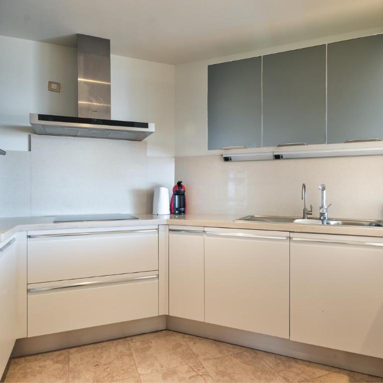 Alzaro 1-2 DELUXE SEA VIEW & JACUZZI 3B - Three-Bedroom House - 6