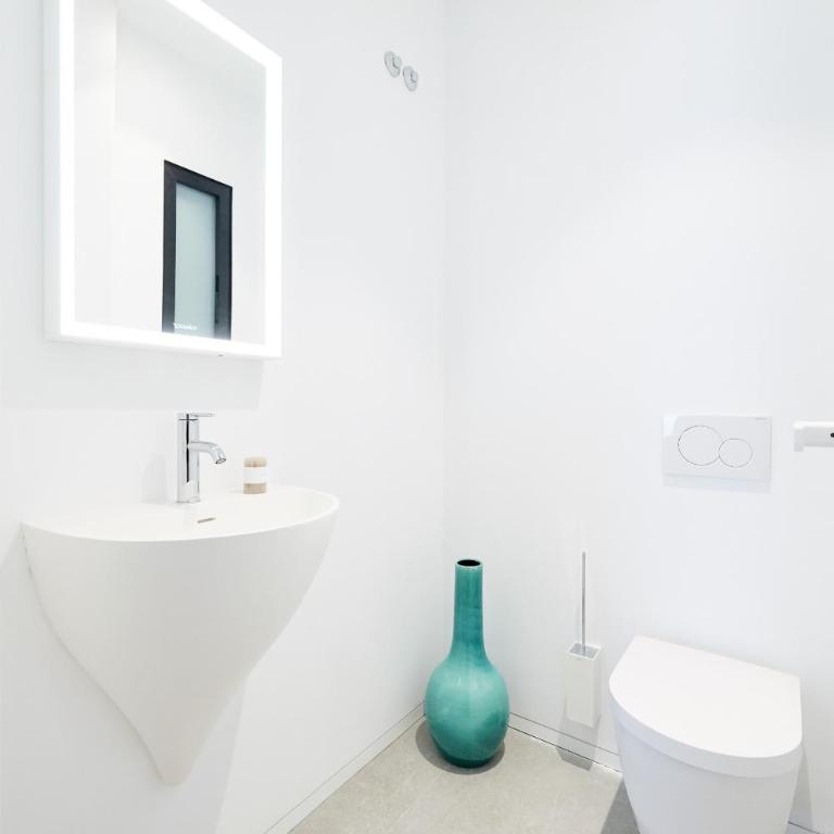 Infinity 0-3 LUXE PARTIAL SEA VIEW 2B - Two-Bedroom House - 11