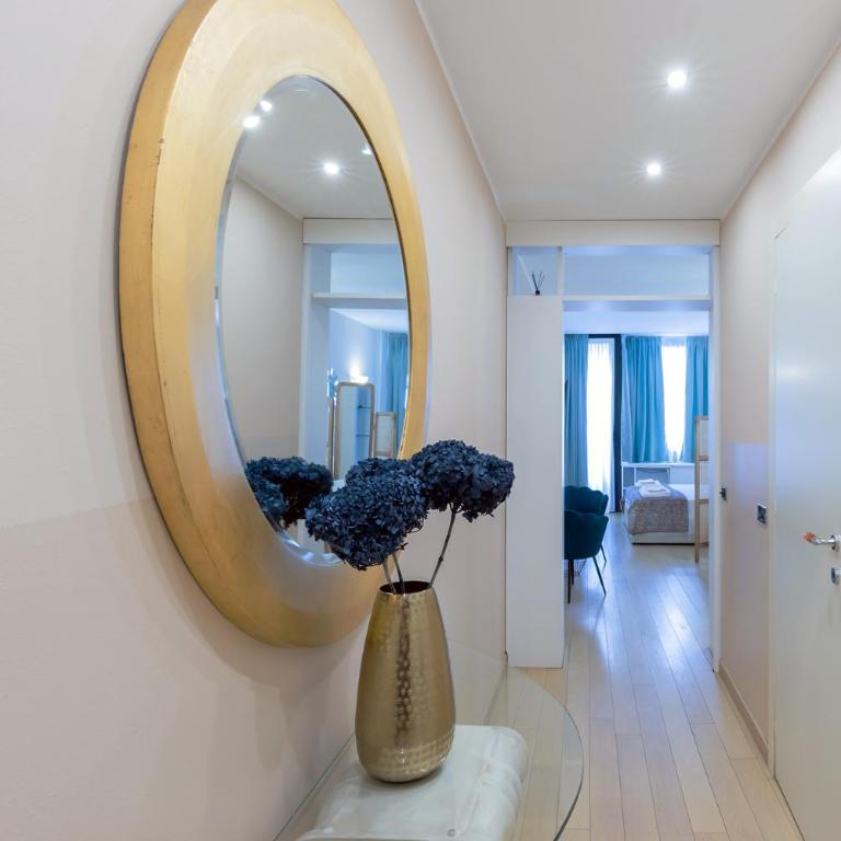 Milan Retreats Duomo Suites Beauty & SPA - Monolocale Queen Deluxe - Via Privata della Passarella 4 - 11