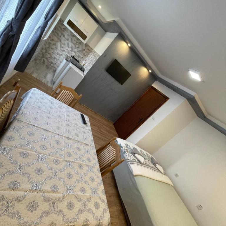 Apartments Lalović - Two-Bedroom Suite - 7