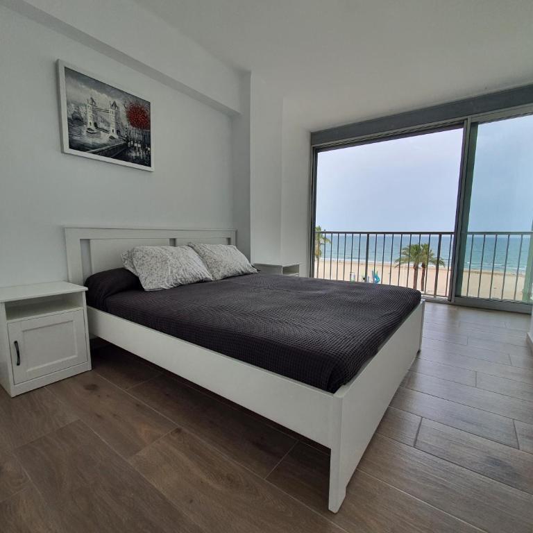 SingularStays Cullera IV - Two-Bedroom Apartment - 12