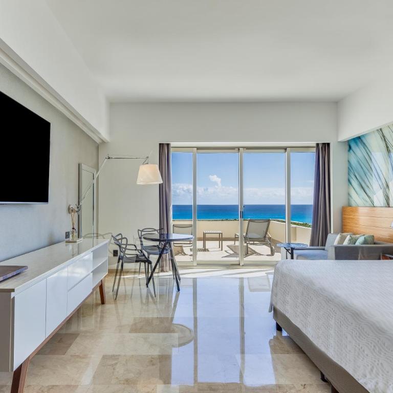Live Aqua Cancun - Adults Only - All-Inclusive - Premium Ocean Front with Terrace, 1 King - 2