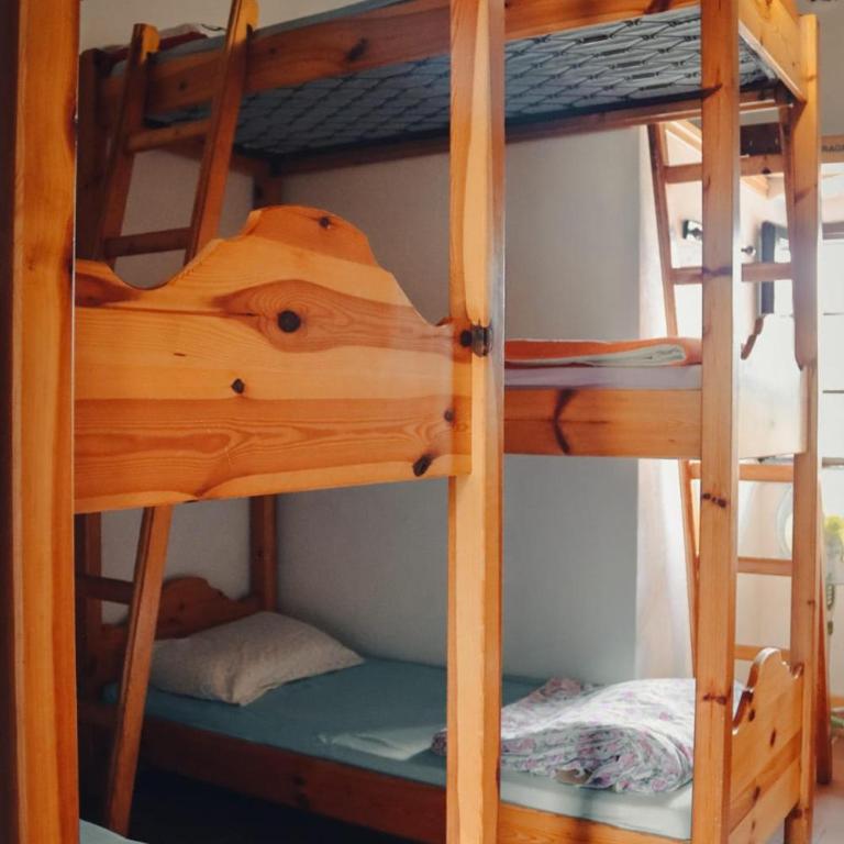 Rifugio Baita Fos-Ce - Posto Letto in Dormitorio con 6 Letti - 3