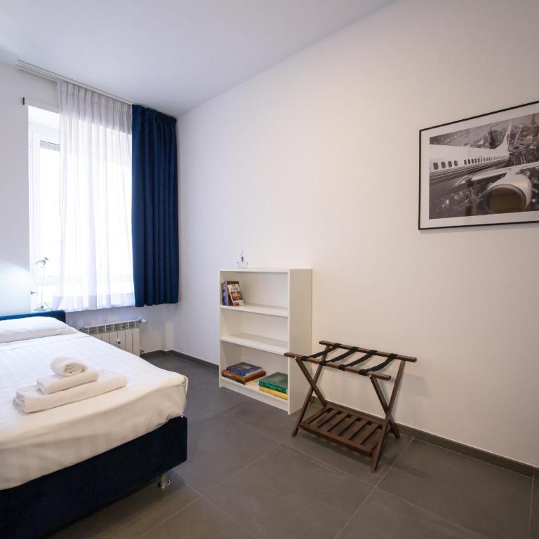 Clover - 13 Piazza Pio XI - Appartamento con 2 Camere da Letto - 3