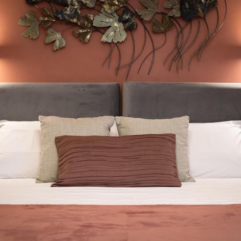 Clover - 13 Piazza Pio XI - Appartamento con 2 Camere da Letto - 22