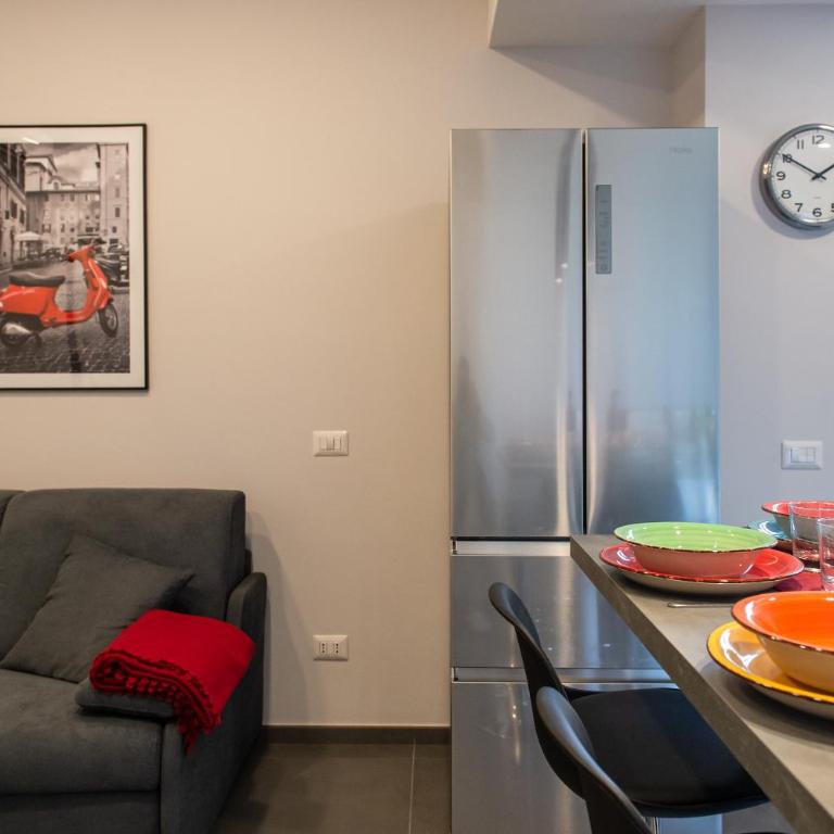 Clover - 13 Piazza Pio XI - Appartamento con 2 Camere da Letto - 11
