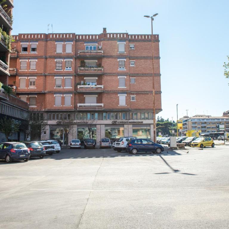 Clover - 13 Piazza Pio XI - Appartamento con 2 Camere da Letto - 8