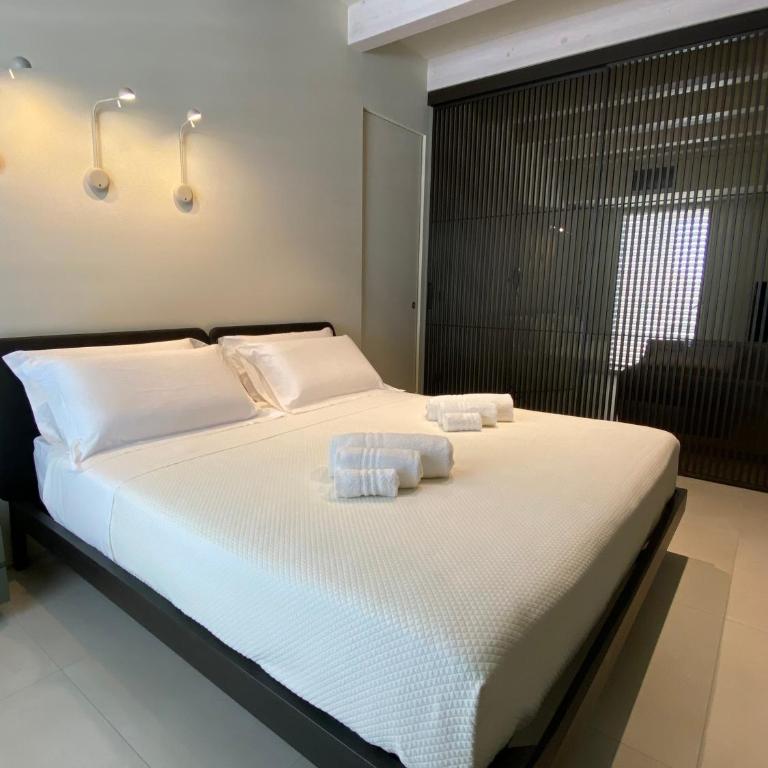 SETTANNI Sea Suites - Suite King con Vasca Idromassaggio - 13