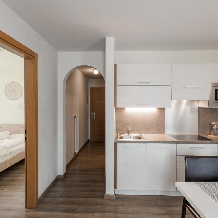 Residence Nele - Apartamento de 2 dormitorios con terraza - 11