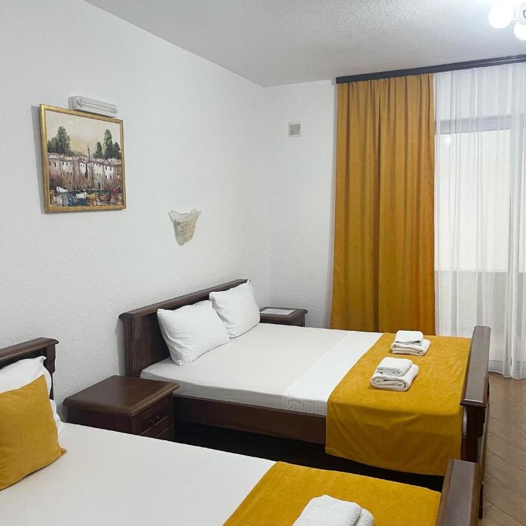 Apartmani Sejla - Triple Room with Balcony - 4