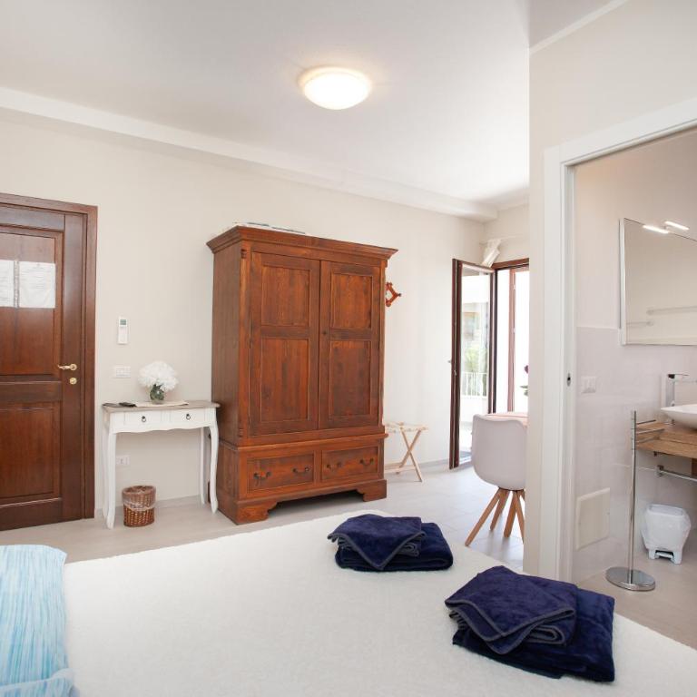 Lu Lioni Rooms - Camera Matrimoniale Deluxe con Balcone - 6