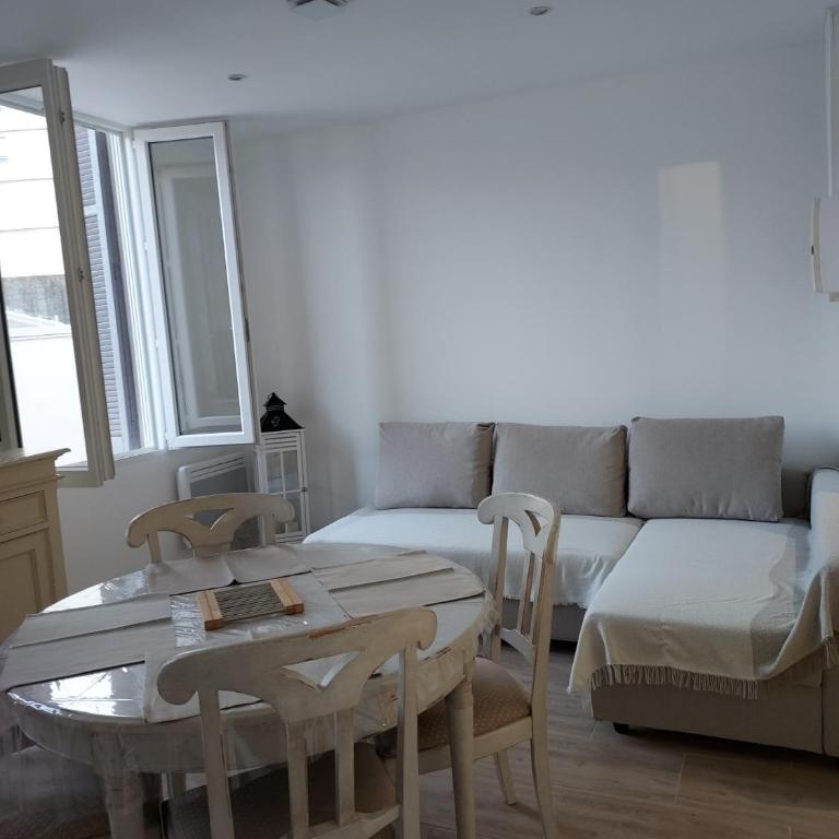 Toulon, soleil et douceur I - Appartement 1 Chambre - Vue sur Jardin - 15