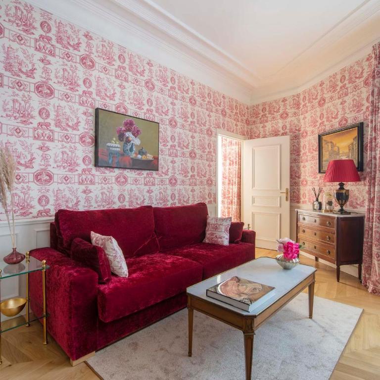 LE BEAU MARAIS - Luxury Apartments, AIR COND, LIFT - Deluxe King One-Bedroom with balcony GRENAT - 10