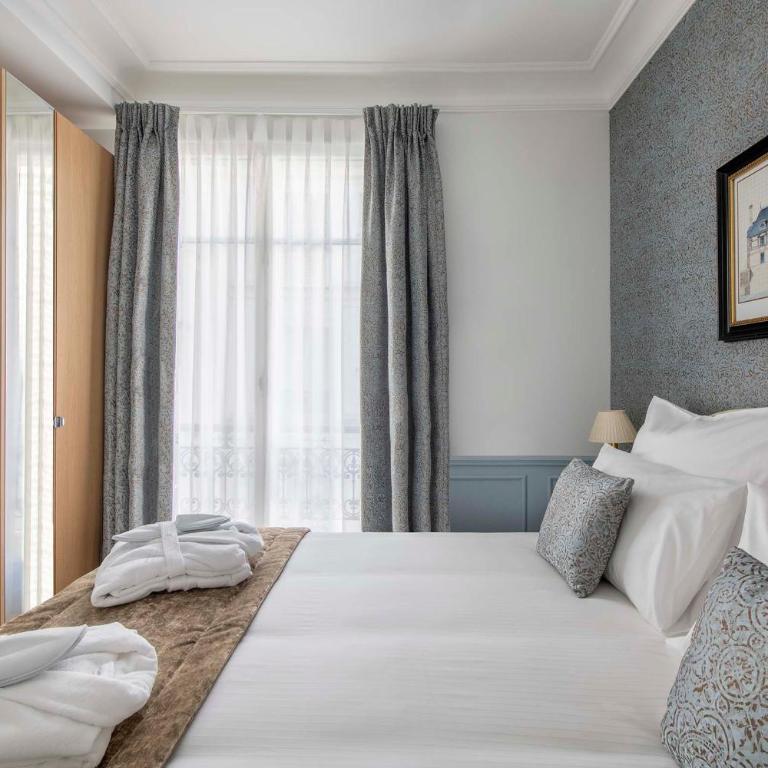 LE BEAU MARAIS - Luxury Apartments, AIR COND, LIFT - Deluxe Queen SUITE AGATE - 11