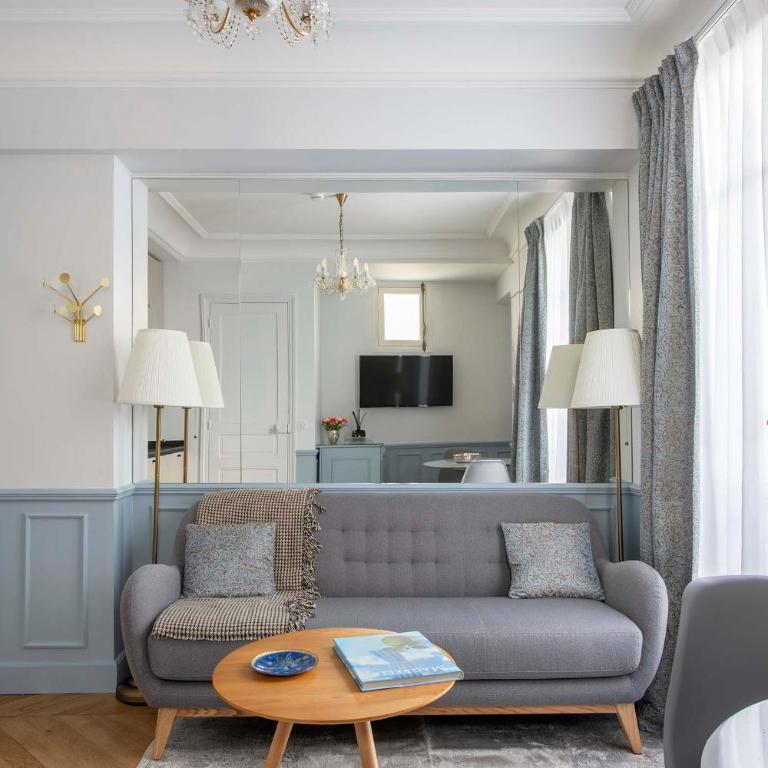 LE BEAU MARAIS - Luxury Apartments, AIR COND, LIFT - Deluxe Queen SUITE AGATE - 6