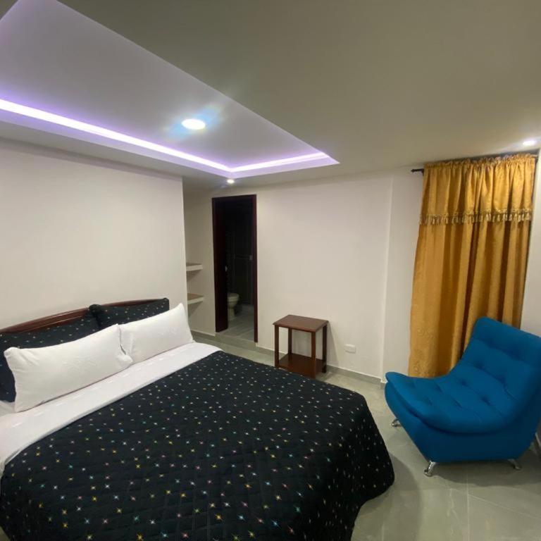 Hotel Dubai Suite - Habitación Doble con baño privado - 6