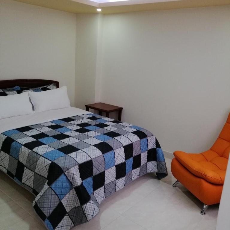 Hotel Dubai Suite - Habitación Doble con baño privado - 2