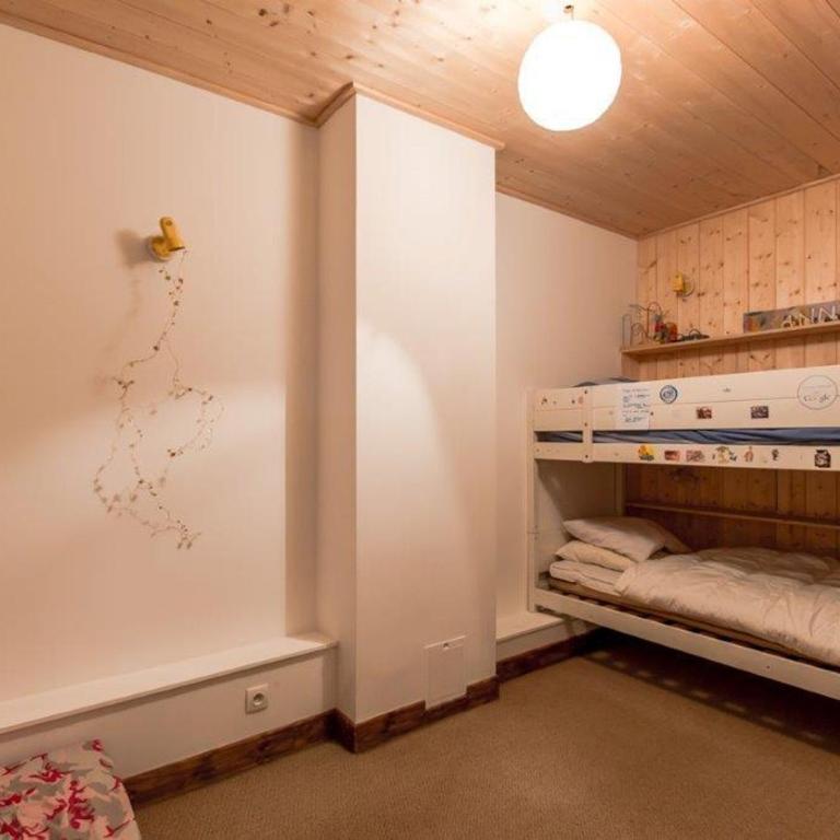 Confortable 3 pièces · Centre · 5 min des pistes · Parking · Wifi - FR-1-518-93 - Apartment - 3