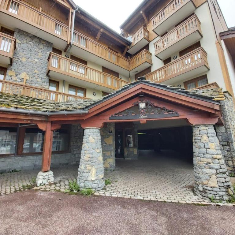 Appartement confortable avec accès direct aux pistes, parking et vue sur Bellevarde - FR-1-518-100 - Appartement - 10
