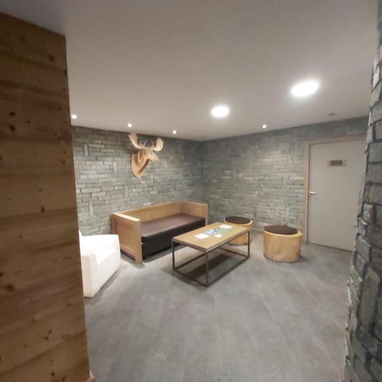 Appartement confortable avec accès direct aux pistes, parking et vue sur Bellevarde - FR-1-518-100 - Appartement - 11