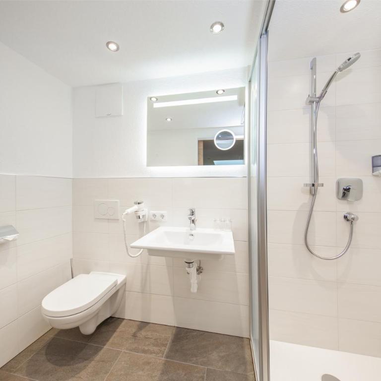 Haus Stefanie - Apartment mit 3 Schlafzimmern und Terrasse - 14
