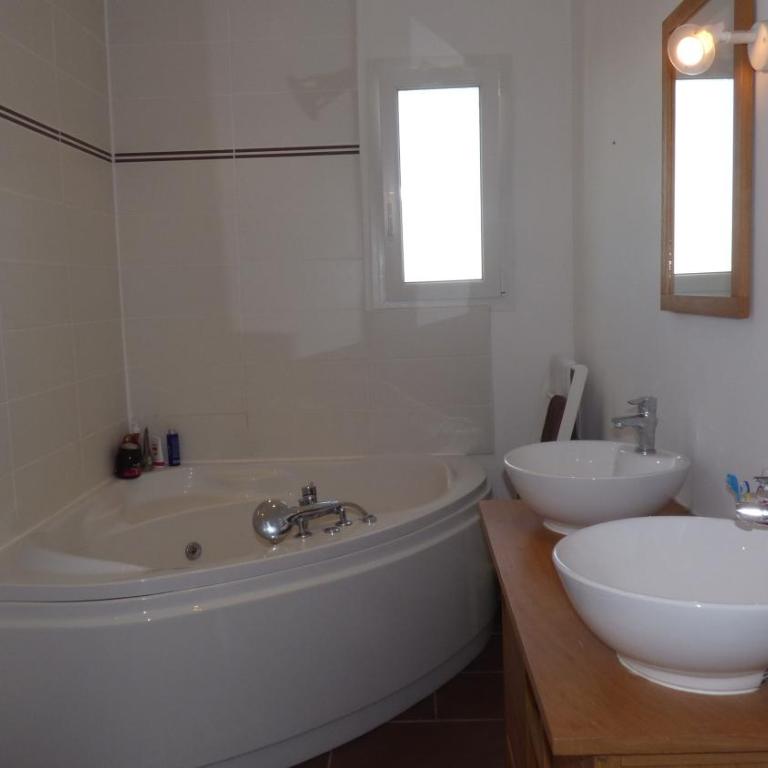 Coquet duplex de 6 couchages, vue mer ! - Appartement - Vue sur Mer - 10