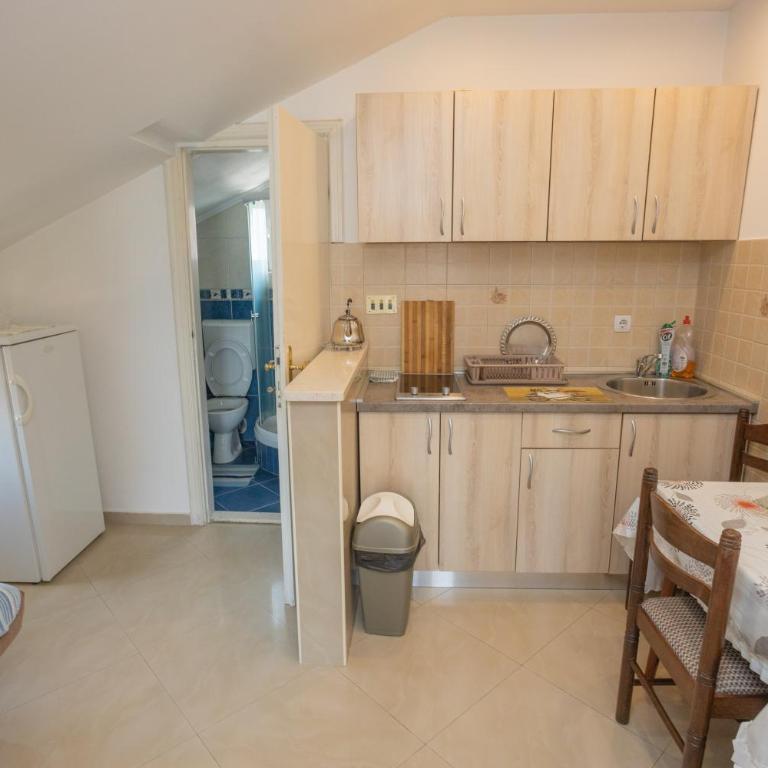 Adriana Apartments - One-Bedroom Apartment with Sea View - 25
