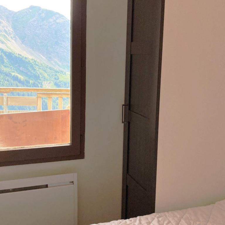2 pièces avec vue sur vallée, balcon sud-ouest, proche commodités - FR-1-634-79 - Appartement - 9