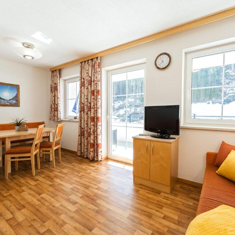 Apart Garni Astrada - Apartment mit 1 Schlafzimmer und Balkon - 12