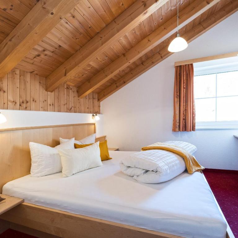 Apart Garni Astrada - Apartment mit 3 Schlafzimmern und Balkon - 12