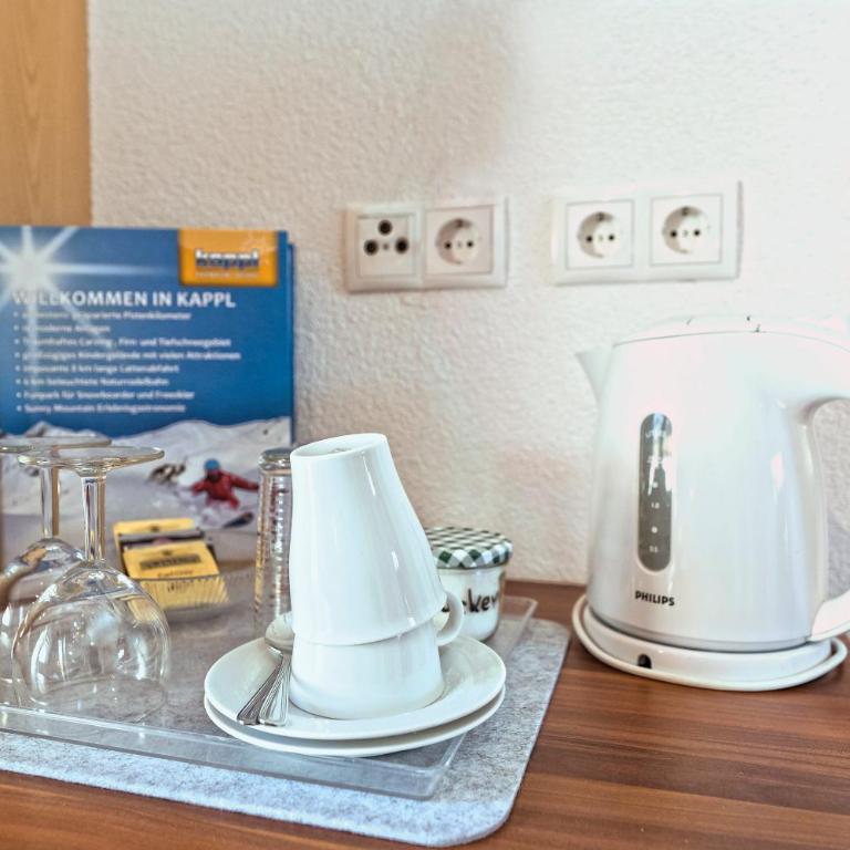 Apart Garni Astrada - Doppelzimmer mit Balkon - 1