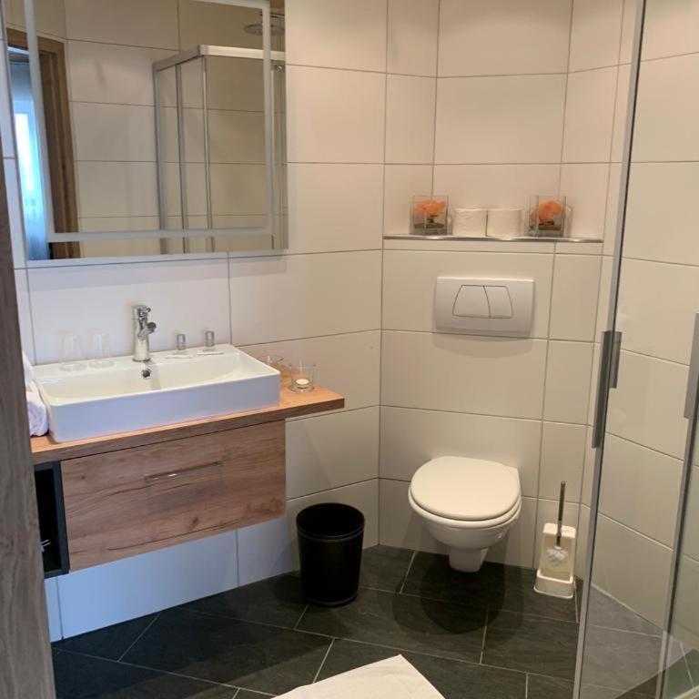 Clubhotel Götzens - Doppel-/Zweibettzimmer mit Balkon - 2