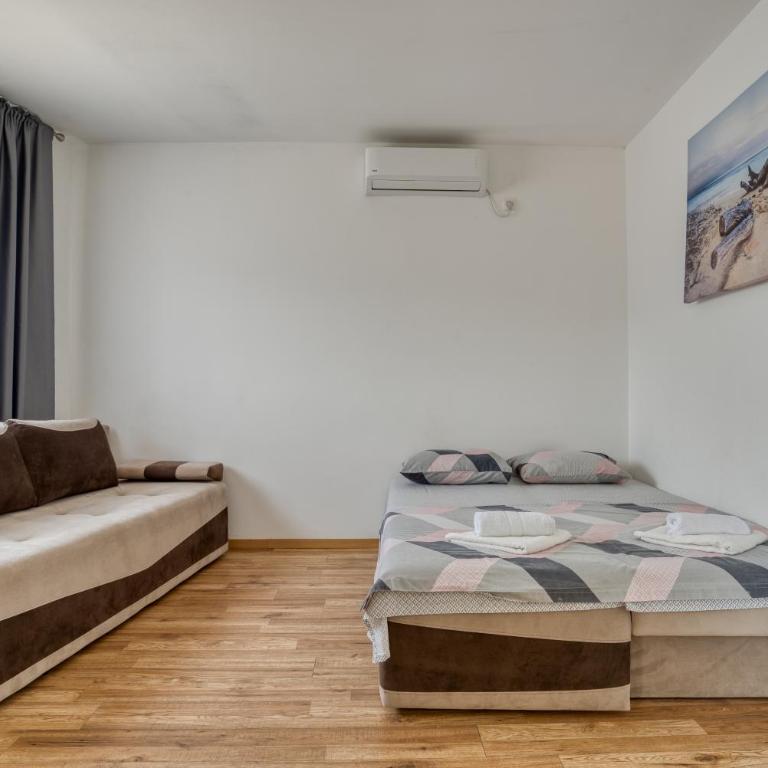 Apartmani Čukić Rafailovići - Deluks Apartman - 7